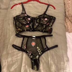 Black floral bra and panty set size medium